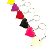 Llavero metal corazón un