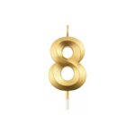 Vela dorada número 8 un