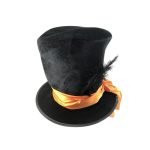 Sombrero tongo alto pluma un